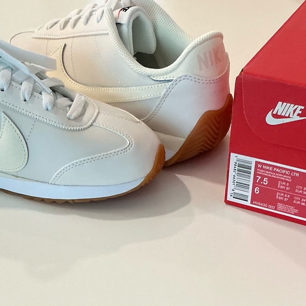 NWB Nike Pacific Sneakers Sz 7.5 - Picture 5 of 16